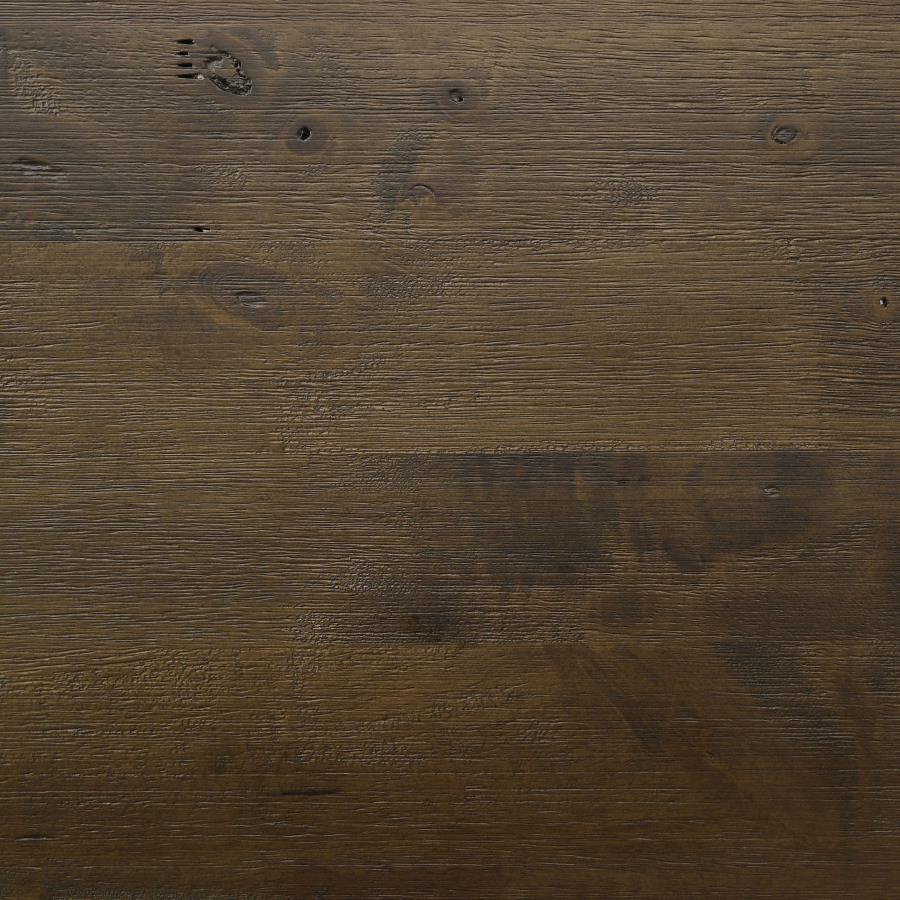 Halden Linden III Dining Set