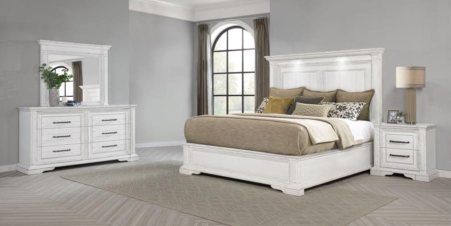 McKinney 4-piece Eastern King Bedroom Set Vintage White - 215871KE-S4