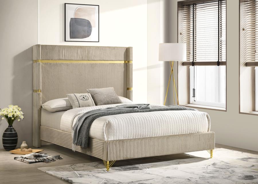 Lucia Bed