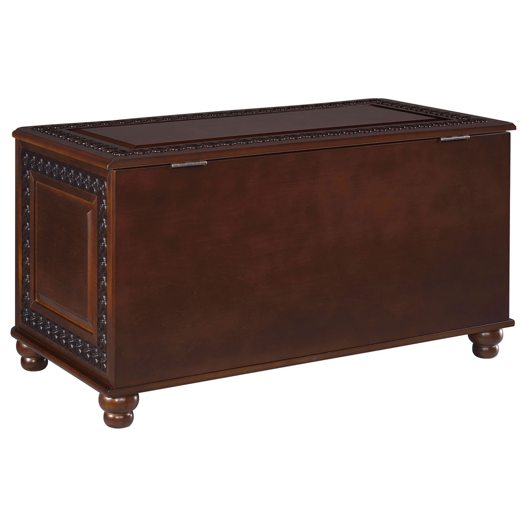 Finlay Dresser / Chest