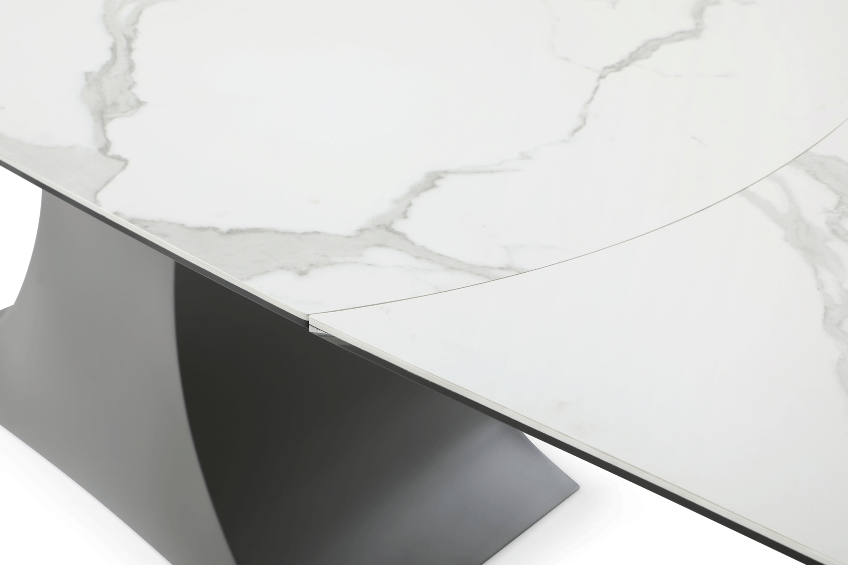ESF Furniture - Extravaganza 9035 Dining Table in Mat/Shiny - 9035DININGTABLE