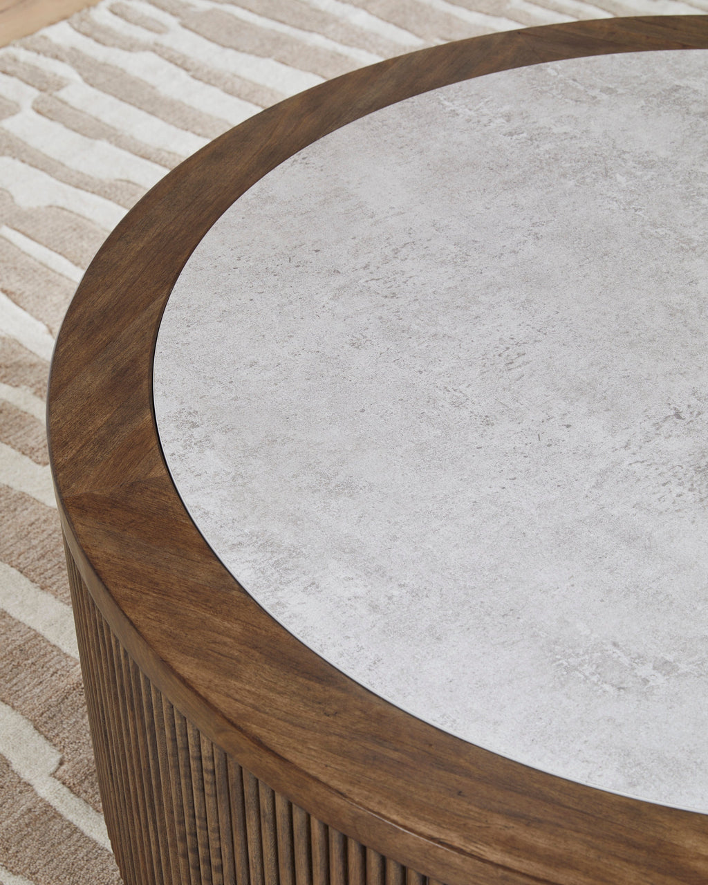 Hadonna Brown End and Coffee Tables
