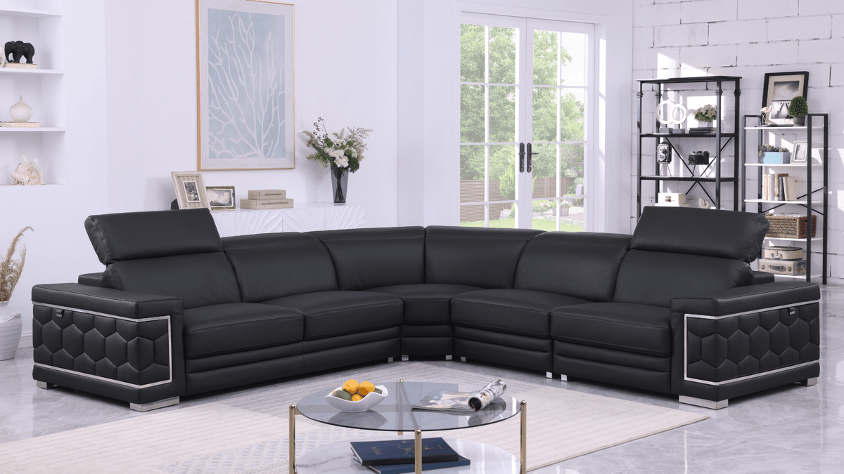Favo Black 4-Piece Sectional