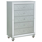 Gunnison 4-piece Eastern King Bedroom Set Silver Metallic