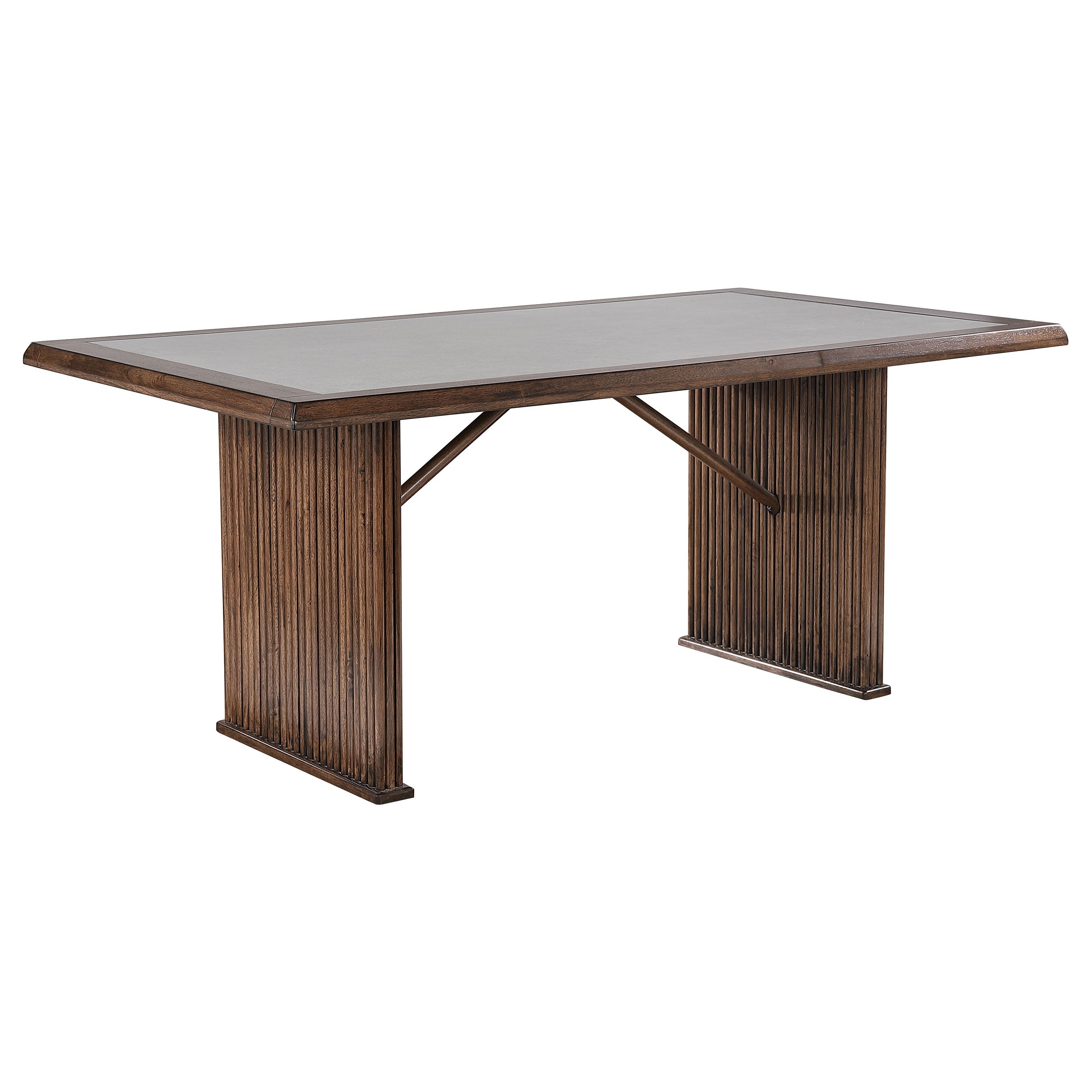 Atelier Forn Svan II Dining Set
