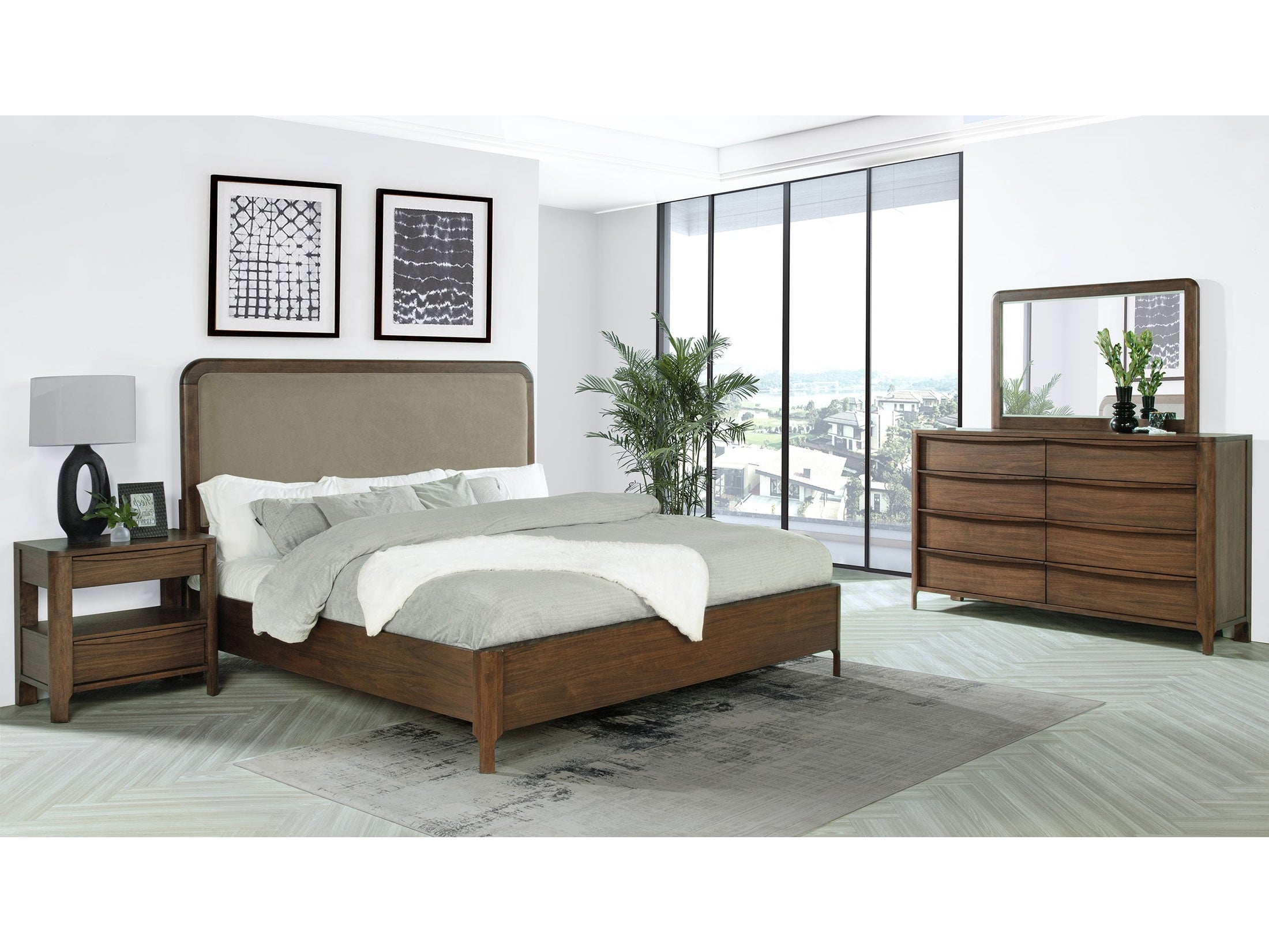 Maderia 4-piece Eastern King Bedroom Set Walnut