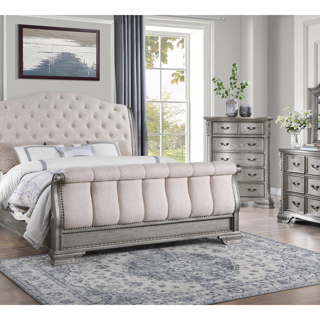 B1010 4-Piece or 5-Piece Set - Queen and King — Exact product detail: Center detail