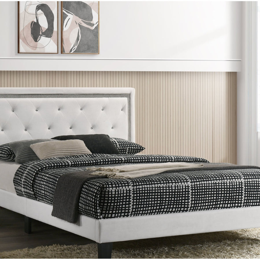 HH910 White PU Platform Bed — Queen and King