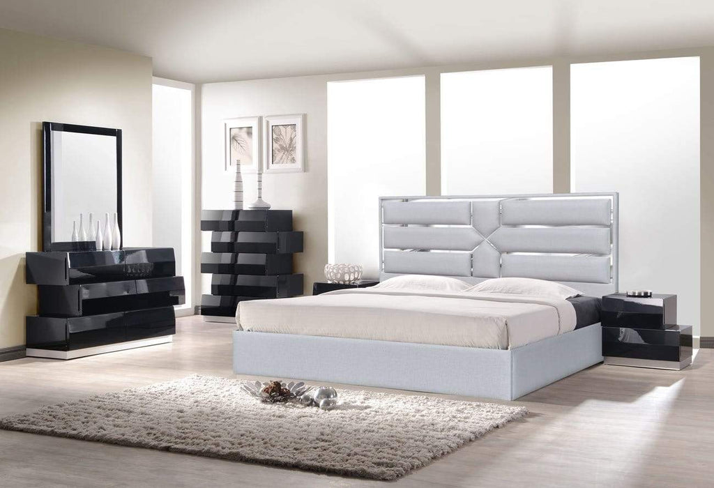 Da Vinci Bed in Silver Grey