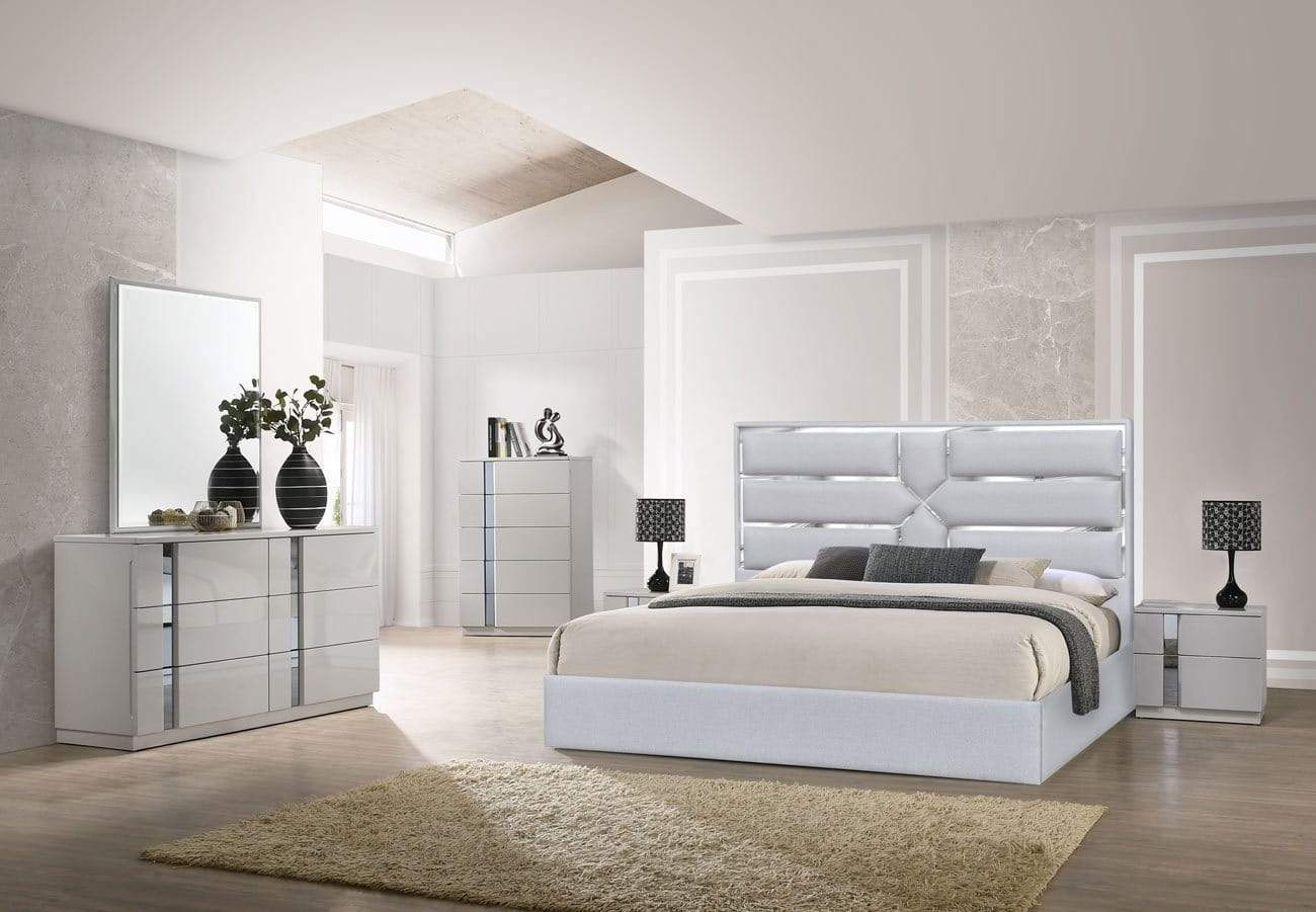 Da Vinci Bed in Silver Grey