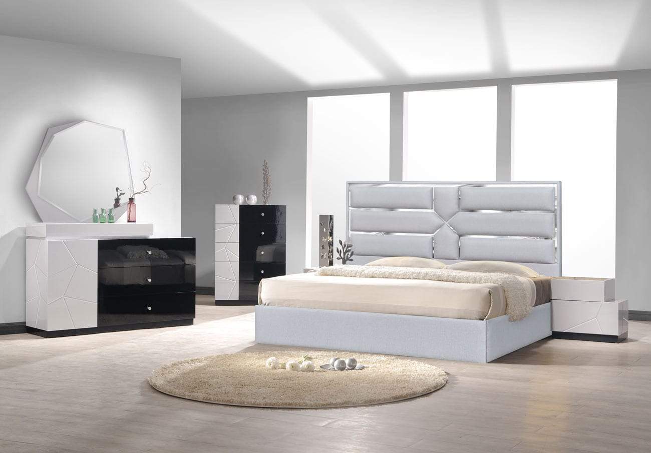 Da Vinci Bed in Silver Grey