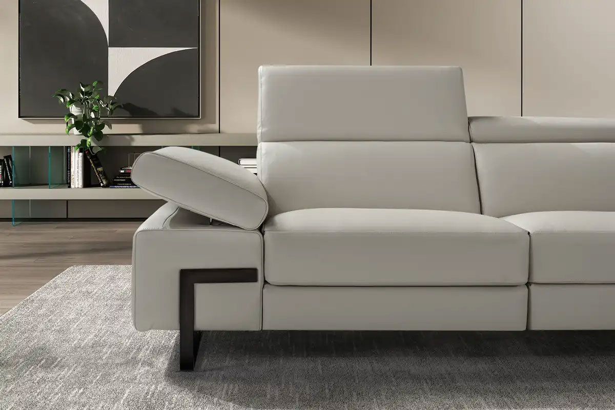Brooklyn Sectional Sofa | J&M Furniture