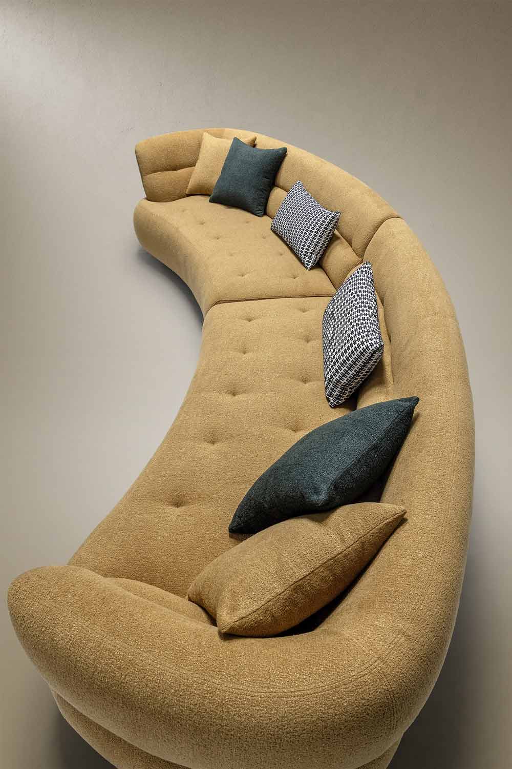 HF5509 Modern Fabric Sofa in Gold | J&M Furniture