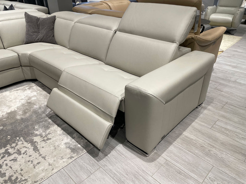 New York Sectional Sofa | J&M Furniture